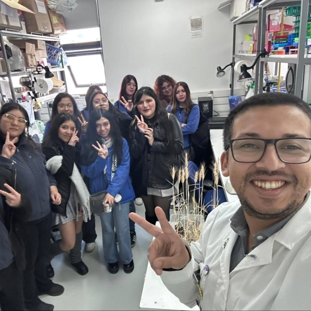Puertas abiertas: estudiantes de La Unión visitan el&nbsp;lab